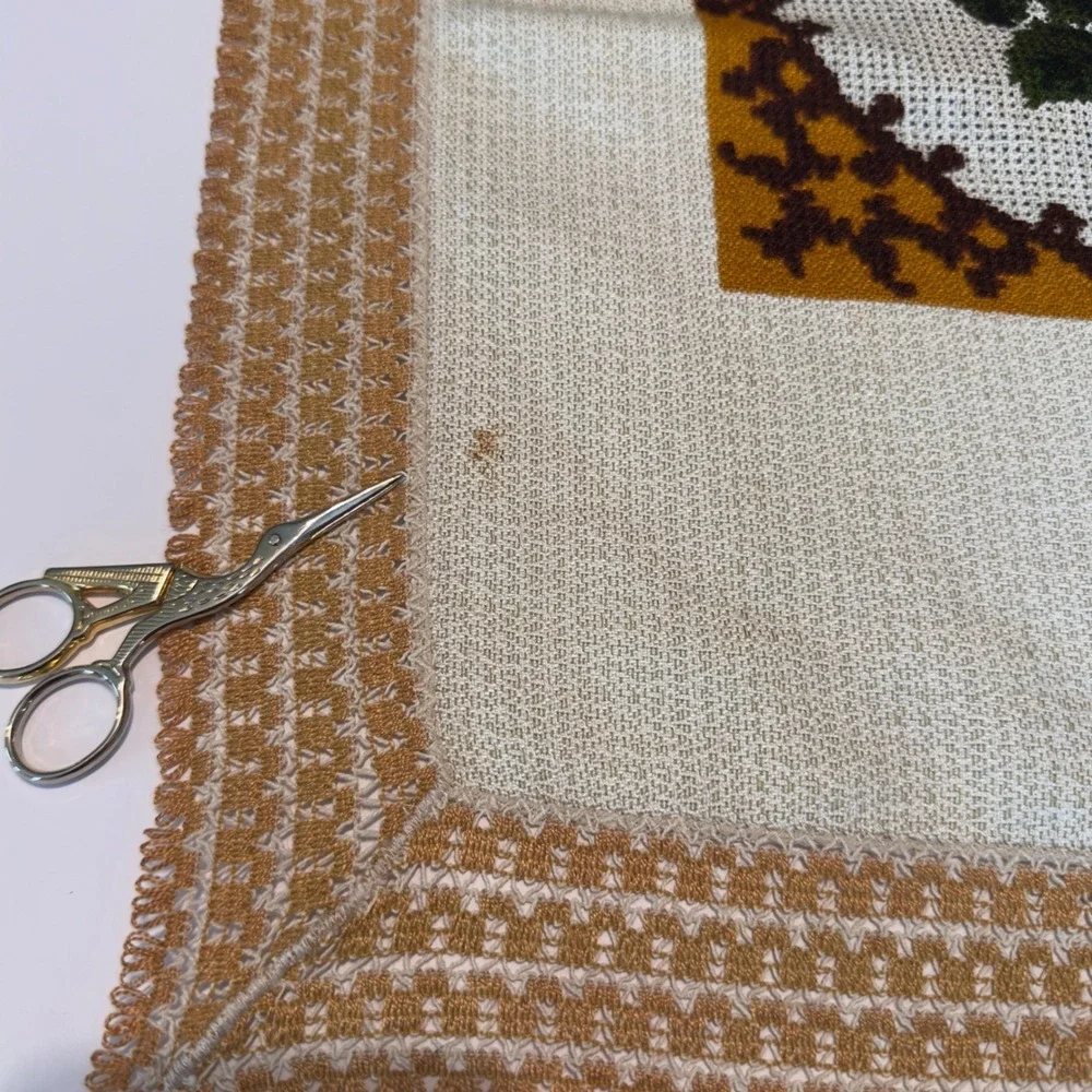 Vtg 70's Confstyl Viscose Tablecloth Mustard Yellow Rose Floral Medallion 53x69